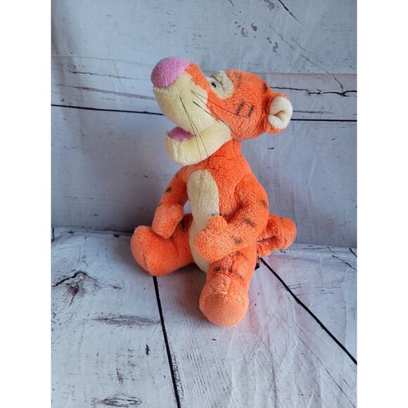 Tigger Plush Toy Gund Disney Winnie The Pooh 100 Acre Plush Stuffed Animal - Picture 3 of 9